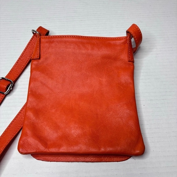 I MEDICI Orange Leather Crossbody Bag - Picture 6 of 8